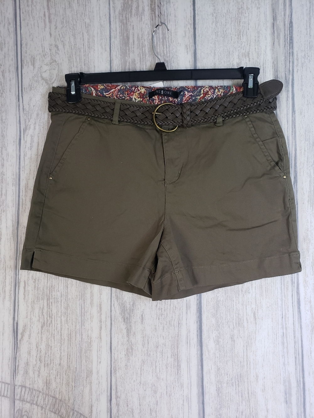 ONE 5 ONE Women’s CottonOlive Green Chino Shorts with Braided Belt Size 14 NWT